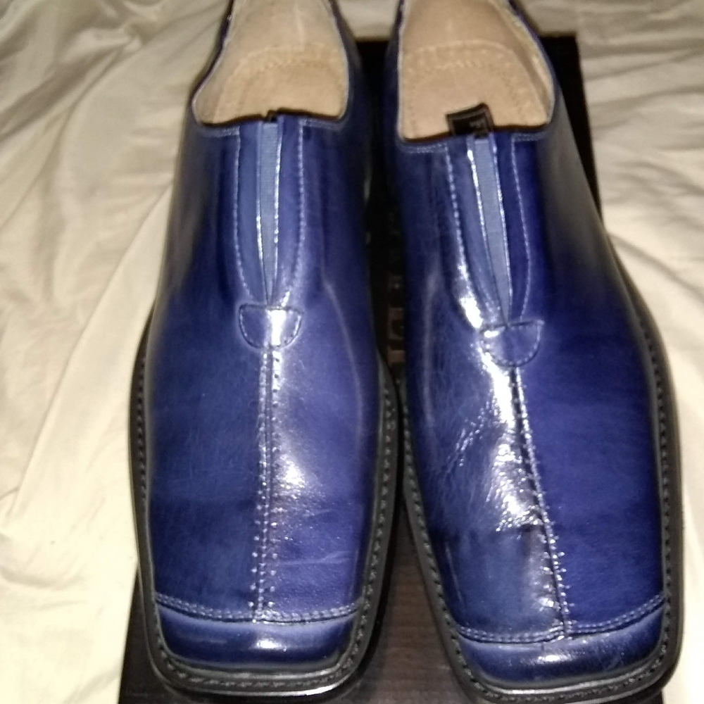 Mens shoes